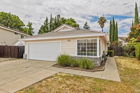 373 Bradley Dr, Vacaville, CA 95687