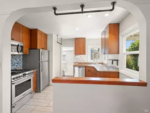 444 Woodrow Ave, Vallejo, CA 94591 photo 9