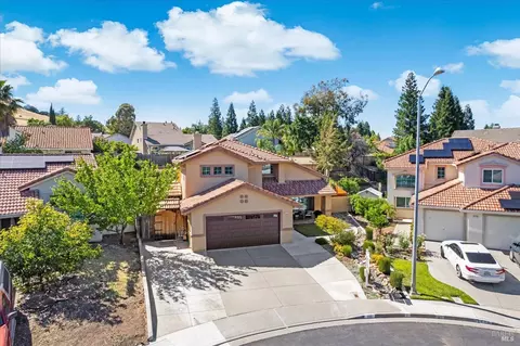 220 Bald Eagle Dr, Vacaville, CA 95688 photo 3