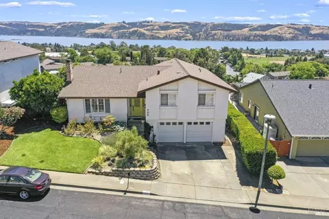 308 Steven Cir, Benicia, CA 94510