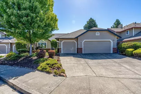 446 Skylark St, Windsor, CA 95492