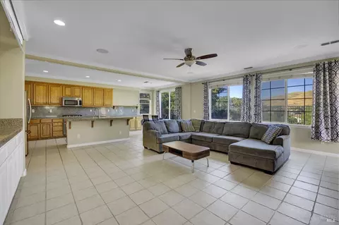 1552 Landmark Dr, Vallejo, CA 94591 photo 7