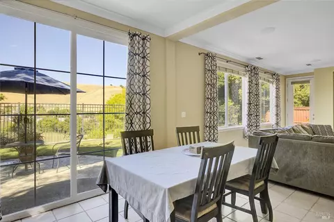 1552 Landmark Dr, Vallejo, CA 94591 photo 14