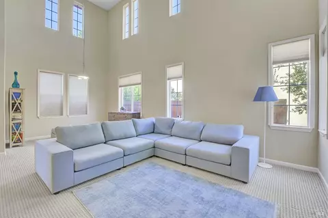 1552 Landmark Dr, Vallejo, CA 94591 photo 4
