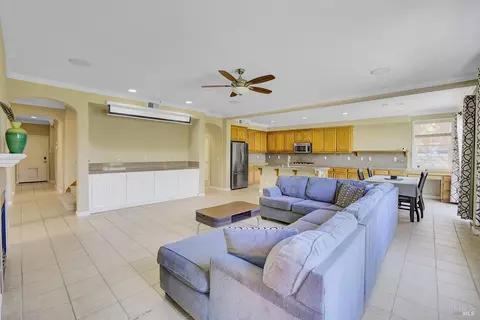 1552 Landmark Dr, Vallejo, CA 94591 photo 9