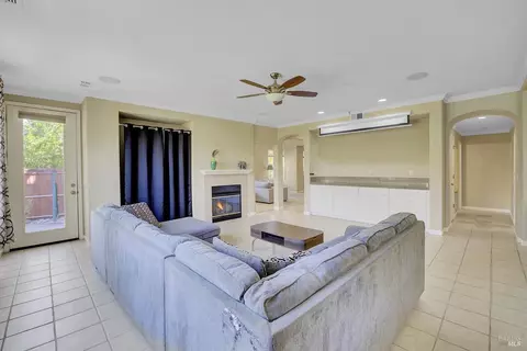 1552 Landmark Dr, Vallejo, CA 94591 photo 8
