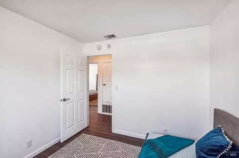 390 E Pacific Ave, Fairfield, CA 94533 photo 22
