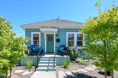 407 Oak St, Petaluma, CA 94952 photo 2