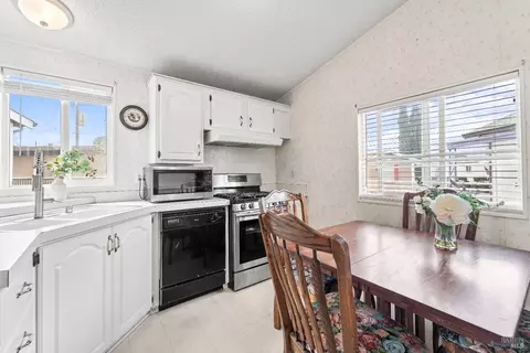 27 Anza Ct, Fairfield, CA 94533 photo 18