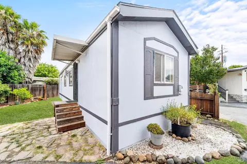 27 Anza Ct, Fairfield, CA 94533