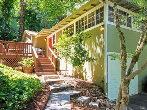 9245 Rio Vista Rd, Forestville, CA 95436