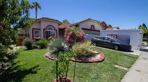 872 Owl Cir, Vacaville, CA 95687
