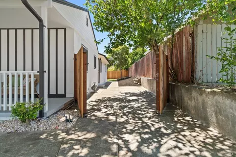 4275 Georgia St, Vallejo, CA 94591 photo 28