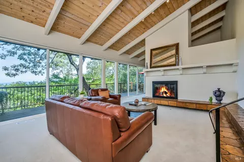 3600 Holly Ridge Dr, Santa Rosa, CA 95409