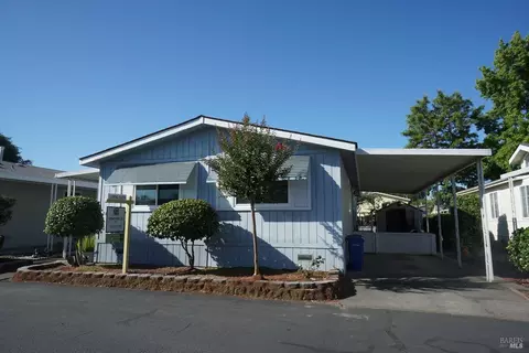 1042 Capewood Ln, Windsor, CA 95492