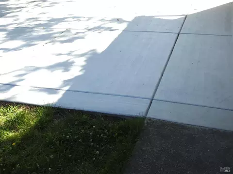 115 Saunders Dr, Vallejo, CA 94591 photo 4