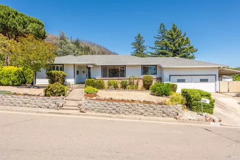 1708 San Ramon Way, Santa Rosa, CA 95409