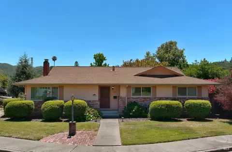 2201 Seminole Ct, Santa Rosa, CA 95405
