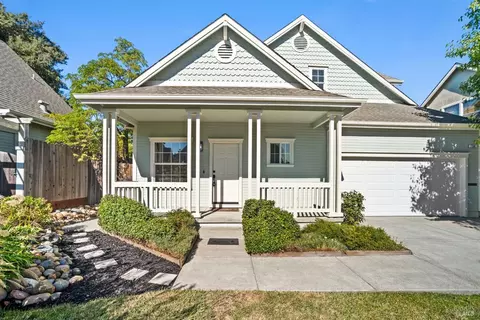 139 Cherryview Ct, Napa, CA 94558