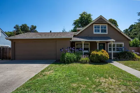 530 Foster Rd, Napa, CA 94558