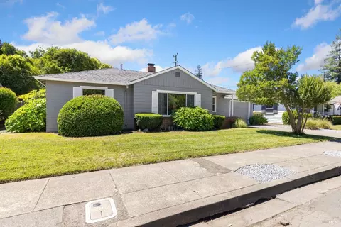3104 Magowan Dr, Santa Rosa, CA 95405