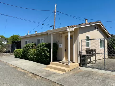 917 12 Washington St, Fairfield, CA 94533 photo 2