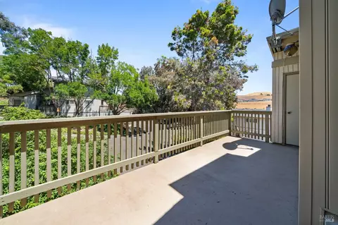 129 Lands End Ct, Vallejo, CA 94591 photo 11