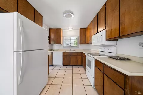 129 Lands End Ct, Vallejo, CA 94591 photo 12