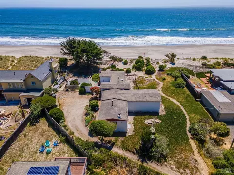 9 Rafael Patio, Stinson Beach, CA 94970