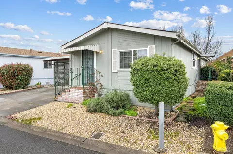 1553 Royal Oak Dr, Petaluma, CA 94954