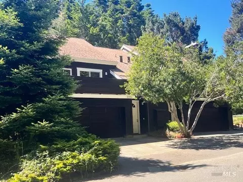 11051-45005 Hills Ranch Rd, Mendocino, CA 95460