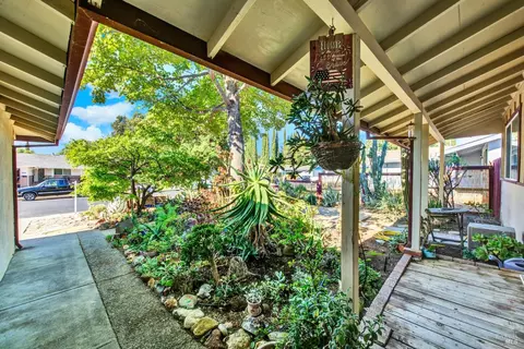 297 Cascade Dr, Vacaville, CA 95687 photo 8