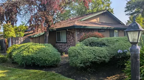 365 Lincoln Ave, Cotati, CA 94931