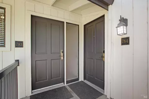 783-784 Cottage Dr, Napa, CA 94558 photo 2