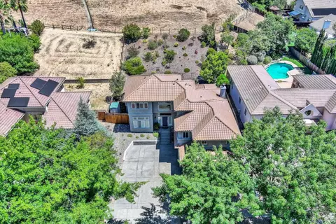 View/Area - 2104 Fieldcrest Ave, Fairfield, CA 94534 photo 1 of 5