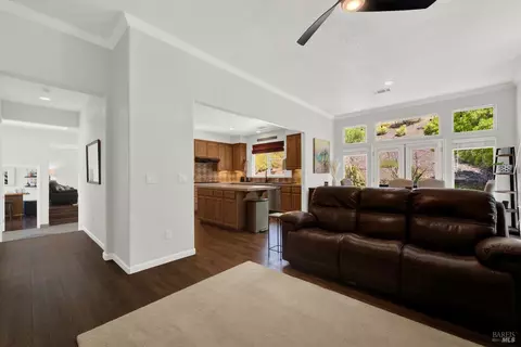 Entry Way - 2104 Fieldcrest Ave, Fairfield, CA 94534 photo 7 of 11
