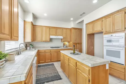1331 Birdie Dr, Windsor, CA 95492 photo 11