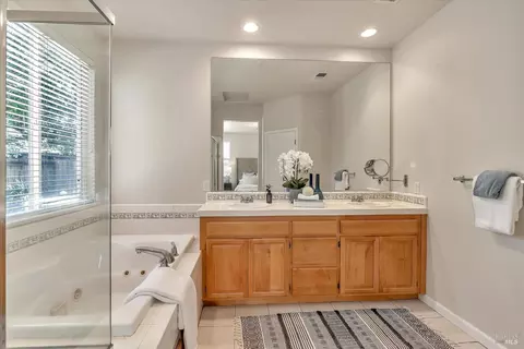 1331 Birdie Dr, Windsor, CA 95492 photo 24