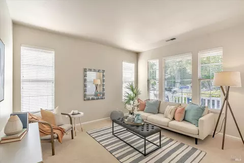 1331 Birdie Dr, Windsor, CA 95492 photo 6
