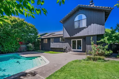 9356 Jessica Dr, Windsor, CA 95492 photo 4