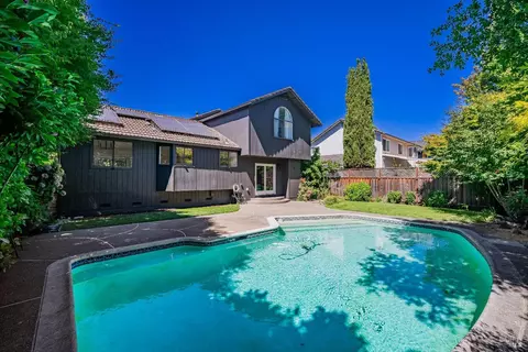 9356 Jessica Dr, Windsor, CA 95492 photo 3