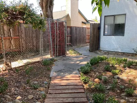 Exterior - 642 Hawk Dr, Vacaville, CA 95687 photo 26 of 28