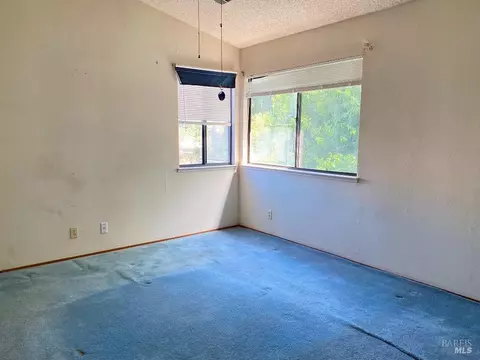Bedroom - 642 Hawk Dr, Vacaville, CA 95687 photo 3 of 12