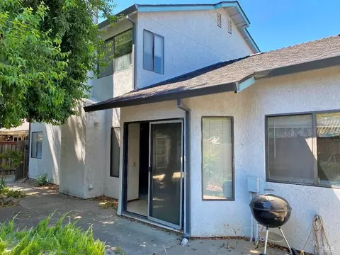 Exterior - 642 Hawk Dr, Vacaville, CA 95687 photo 7 of 28
