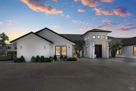 1282 Michele Way, Santa Rosa, CA 95404