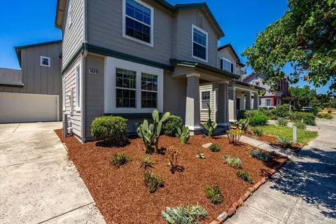 4031 Louis Krohn Dr, Santa Rosa, CA 95407