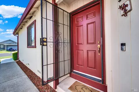 590 Eldridge Ave, Vacaville, CA 95688 photo 5