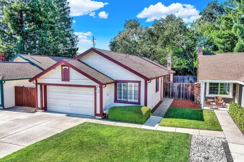 590 Eldridge Ave, Vacaville, CA 95688 photo 2