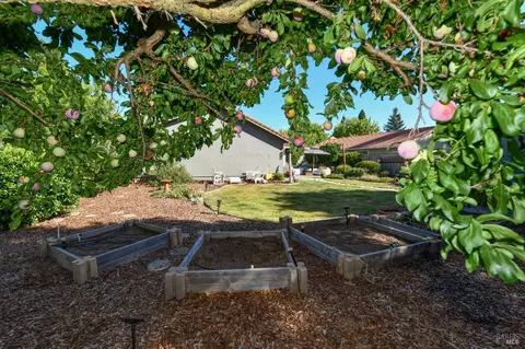 3793 Clara Ct, Napa, CA 94558 photo 35