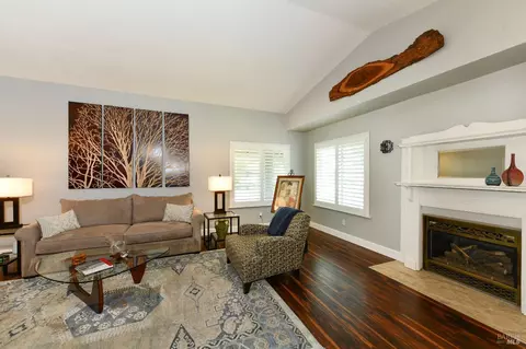 3793 Clara Ct, Napa, CA 94558 photo 4